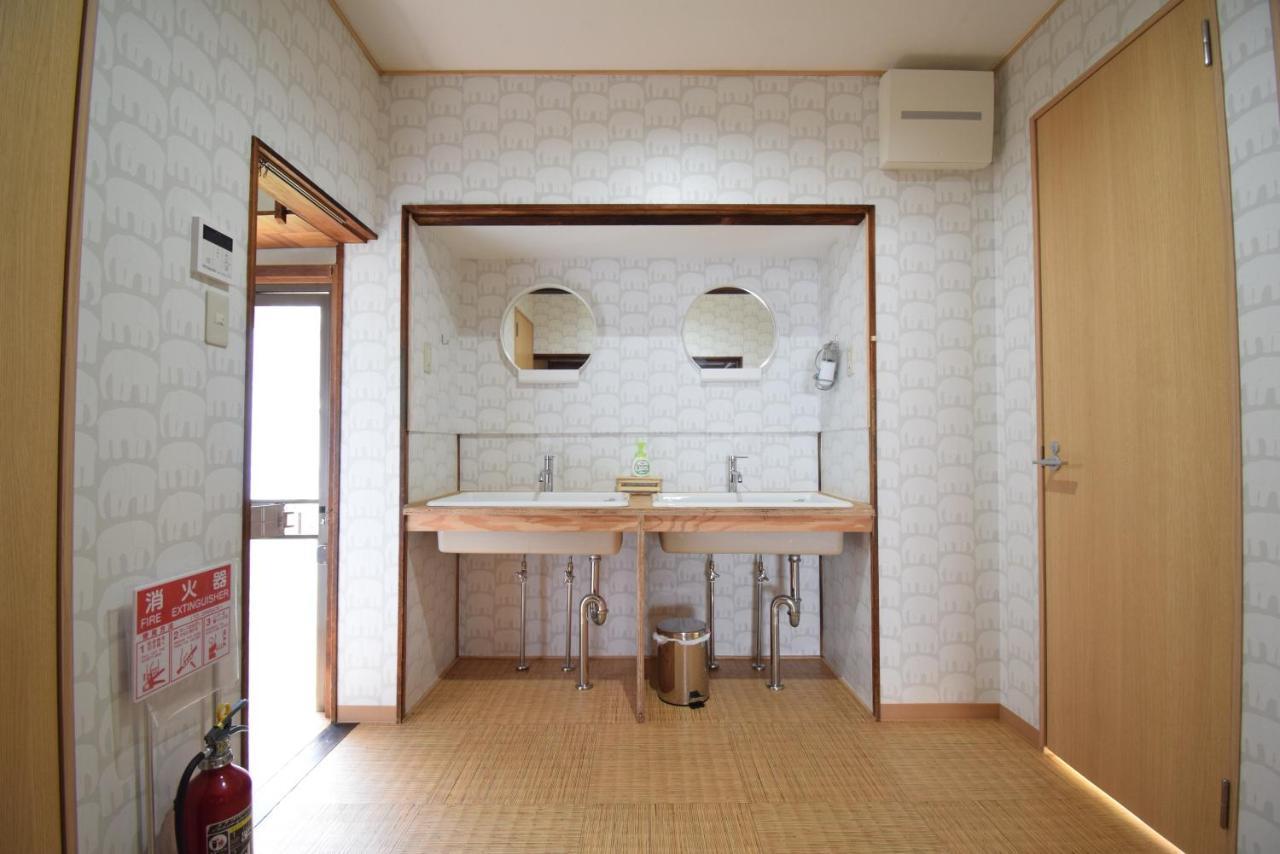 Bed&Bicycle Hotel Yao Ngoại thất bức ảnh